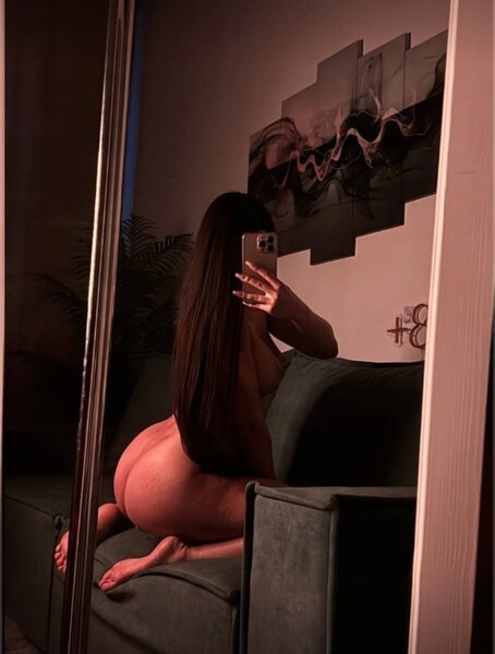 Buna, daca vrei ceva nou si fara poze false sunt alegerea perfecta!